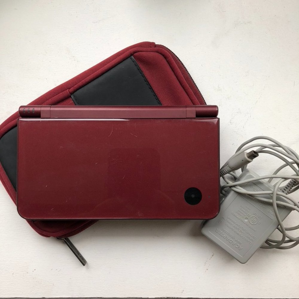 Nintendo DSi XL
